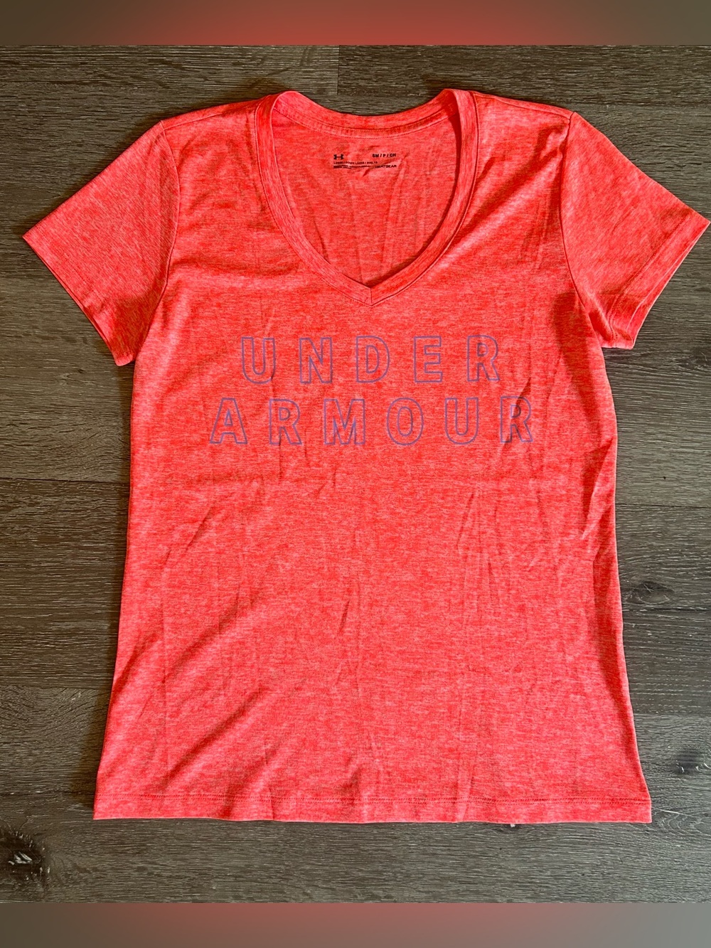 Small Loose Fit Coral Under Amour V Neck Short Sleeve T Shirt